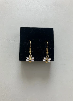 Bee Earrings, marque: earrings, état: Très bon état, 1,50 €, 2,28 € Protection acheteurs incluse