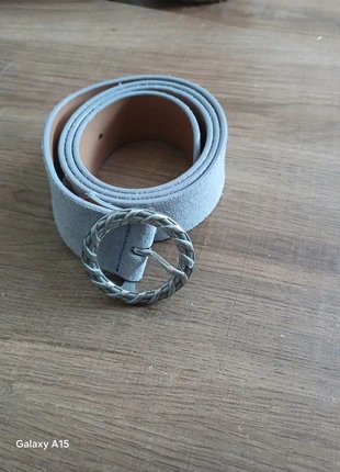 Ceinture en cuir parme boucle métal Levi's 80 cm, brand: Levi's, condition: Very good, size: 80 cm, €25.00, €26.95 includes Buyer Protection