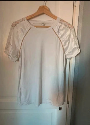 Top blanc en satin avec empiècements à dentelles River Island, brand: River Island, condition: Very good, size: S / 36 / 8, €4.00, €4.90 includes Buyer Protection