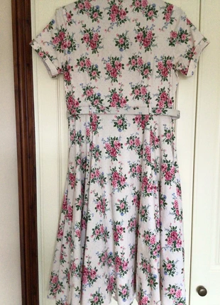 1940s Style dress. With belt.8 buttons down the front.2 side pockets.Worn once., brand: collective vintage London, condition: Very good, size: XL / 14, £40.00, £42.70 includes Buyer Protection