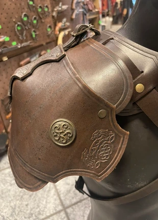 Spallaccio singolo LARP rievocazione cosplay, marca: La Fucina del drago, estado: Muito bom, tamanho: Tamanho único, €50.00, €53.20 inclui Proteção do Comprador Pro