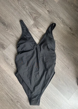 Maillot 1 pièce H&M, marque: H&M, état: Neuf avec étiquette, taille: M / 38 / 10, 9,00 €, 10,15 € Protection acheteurs incluse