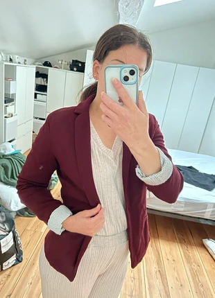 Blazer bordeaux, marke: Love Tree, zustand: Sehr gut, größe: S / 36 / 8, 4,00 €, 4,90 € inklusive Vinted-Käuferschutz