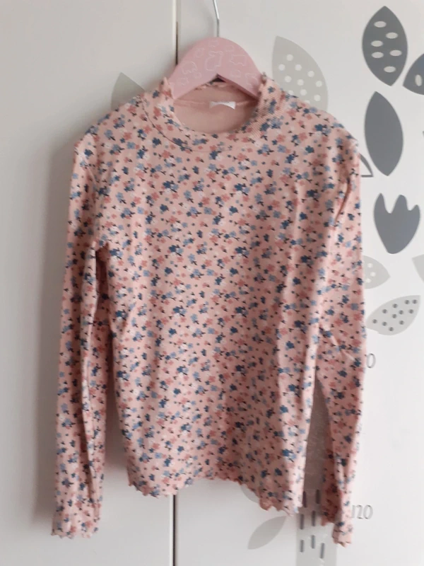 Tee-shirt rose fleuri