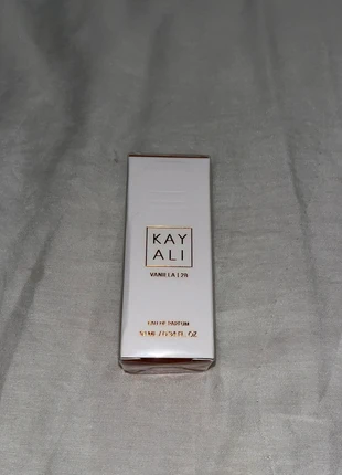 🌸 Kayali Vanilla 28 – Eau de Parfum 10ml Neuf Scellé | Parfum Gourmand & Sensuel, brand: Kayali, condizioni: Nuovo con cartellino, €22.99, €24.84 include la Protezione acquisti