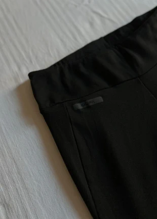 Pantalone leggings, brand: Kalenji, condizioni: Ottime, taglia: XS / IT 38 / EU 34, €5.00, €5.95 include la Protezione acquisti