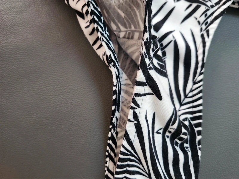 Robe femme feuilles noire et blanche women only taille xl - photo numéro 6