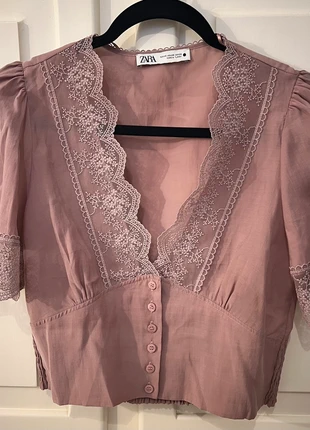 Blusa bordada Zara, brand: Zara, condizioni: Nuovo senza cartellino, taglia: XS / IT 38 / EU 34, €10.00, €11.20 include la Protezione acquisti