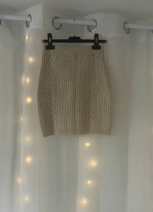 Jupe laine beige, merk: Cache Cache, staat: Nieuw zonder prijskaartje, maat: XS / 34 / 6, € 3,00, € 3,85 inclusief Kopersbescherming