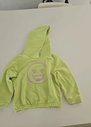 Sweater, merk: Someone, staat: Heel goed, maat: 4 jaar / 104 cm, € 3,50, € 4,38 inclusief Kopersbescherming