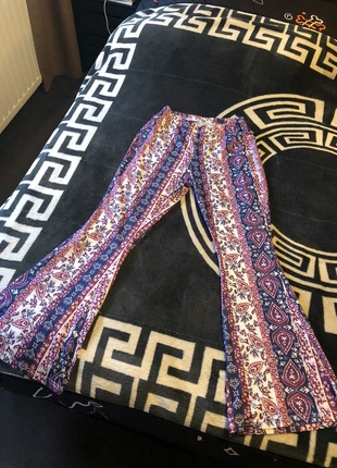Flared jeans, multicolor, merk: Multicolor, staat: Nieuw zonder prijskaartje, maat: M / 38 / 10, € 4,00, € 4,90 inclusief Kopersbescherming