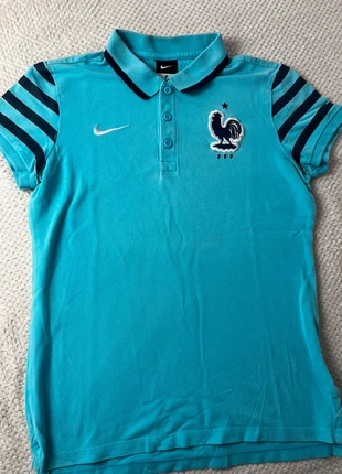 Polo t-shirt femme, Football, Nike, équipe de France, vintage, rétro, taille M, marke: Nike, zustand: Gut, größe: M / 38 / 10, 8,00 €, 9,10 € inklusive Vinted-Käuferschutz
