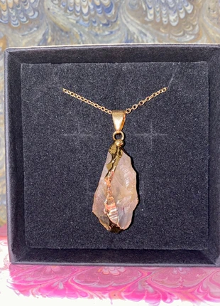 🖤 Raw Citrine Gold Coloured Necklace- Glastonbury Festival, marke: Glastonbury Festival, zustand: Sehr gut, 22,00 €, 23,80 € inklusive Vinted-Käuferschutz