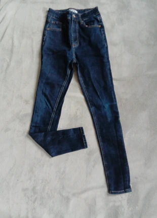 Jeans Taille haute Taille 34, marke: Marivy, zustand: Gut, größe: XS / 34 / 6, 5,00 €, 5,95 € beinhaltet Vinted-Käuferschutz Pro