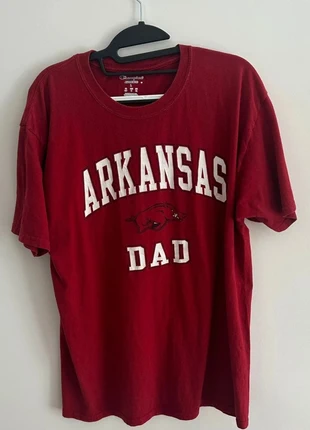 T-shirt Vintage Homme Champion Rouge Arkansas Dad – Logo Imprimé  Taille L, marca: Champion, estado: Muito bom, tamanho: L, €11.00, €12.25 inclui Proteção do Comprador
