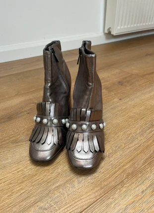 Primark ankle boots silver Greige with details, marque: Primark, état: Bon état, taille: 36, 2,00 €, 2,80 € Protection acheteurs incluse
