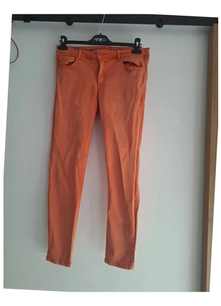 R0212. Jeans orange femme taille 42, état: Très bon état, taille: XL / 42 / 14, 4,00 €, 4,90 € Protection acheteurs (Pro) incluse