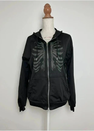 Veste manches longues à capuche noire avec motifs en strass – Style Y2K – Taille M (38), marke: Inconnu, zustand: Sehr gut, größe: M / 38 / 10, 14,00 €, 15,40 € inklusive Vinted-Käuferschutz