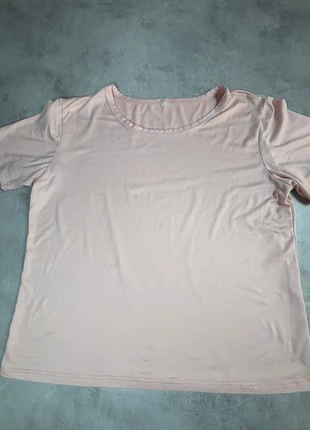 T-shirt basique rose femme taille L col rond sans marque, état: Très bon état, taille: L / 40 / 12, 1,00 €, 1,75 € Protection acheteurs incluse
