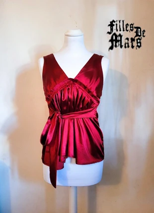 𓊆ℱ𝒟ℳ 𓊇 retro vintage marilyn monroe 50s style shiny dark red draped peplo top, marque: COQUETTE, état: Très bon état, taille: S / 36 / 8, 12,00 €, 13,30 € Protection acheteurs incluse