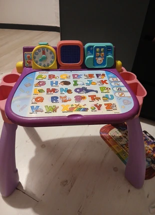 Bureau ludique, marque: VTech, état: Bon état, taille: 4 ans / 104 cm, 25,00 €, 26,95 € Protection acheteurs incluse