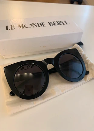 Lunette solaire le monde beryl, marca: LE MONDE BERYL, estado: Novo sem etiquetas, €25.00, €26.95 inclui Proteção do Comprador
