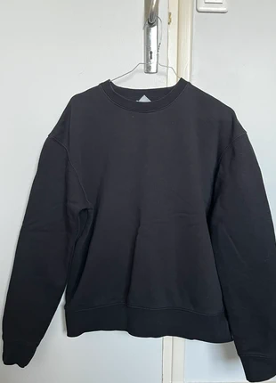 Sweat Noir Zara, brand: Zara, condizioni: Ottime, taglia: S, €8.00, €9.10 include la Protezione acquisti