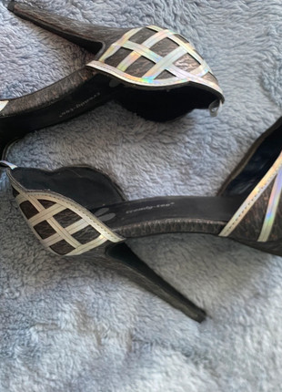 Tacones elegantes, état: Très bon état, taille: 38, 3,00 €, 3,85 € Protection acheteurs incluse