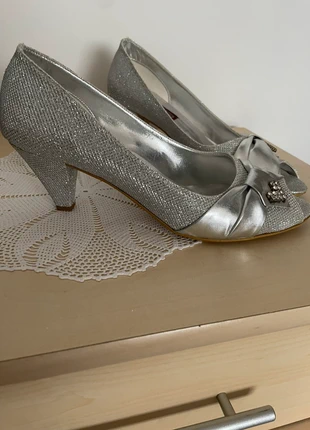 39 numara, état: Neuf sans étiquette, taille: 39, 20,00 €, 21,70 € Protection acheteurs incluse