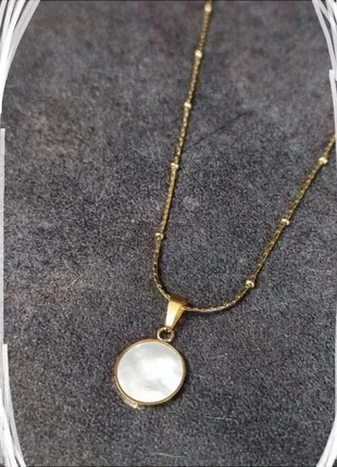 Collier coquillage nacré blanc plaqué or 18k, marke: Nacre, zustand: Sehr gut, 13,00 €, 14,35 € inklusive Vinted-Käuferschutz