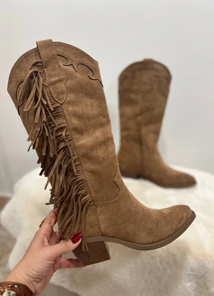 Bottes Santiags à franges couleur Camel - Style western - Confortables et tendance, marque: Ideal shoes, état: Très bon état, taille: 39, 45,00 €, 47,95 € Protection acheteurs (Pro) incluse