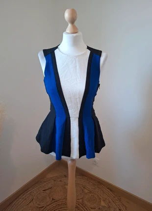 Top péplum chic tricolore H&M taille S 36, marke: H&M, zustand: Gut, größe: S / 36 / 8, 5,00 €, 5,95 € beinhaltet Vinted-Käuferschutz Pro