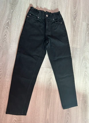 jean noir pour enfant, merk: Kiabi, staat: Heel goed, maat: 10 jaar / 140 cm, € 7,00, € 8,05 inclusief Kopersbescherming