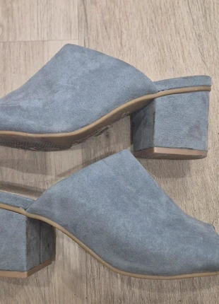 Mules grises, marca: Primark, estado: Bueno, tamaño: 35, 5,00 €, 5,95 € Protección al comprador incluida