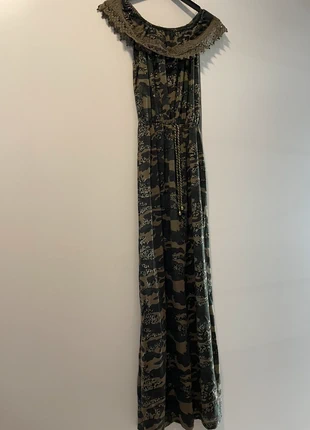 Robe vert kaki longue, état: Très bon état, taille: M / 38 / 10, 7,00 €, 8,05 € Protection acheteurs incluse