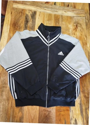 Veste adidas vintage, marque: adidas, état: Très bon état, taille: L, 49,00 €, 52,15 € Protection acheteurs incluse