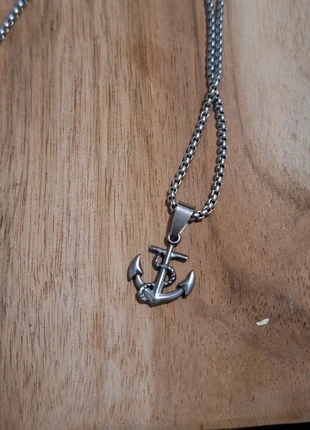 Chaîne acier pendentif ancre marine acier, staat: Heel goed, € 15,00, € 16,45 inclusief Kopersbescherming