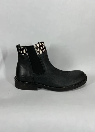 Piedro maat 32, merk: Piedro, staat: Nieuw zonder prijskaartje, maat: 32, € 15,00, € 16,45 inclusief Kopersbescherming