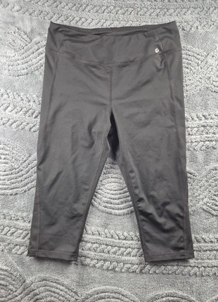 Short legging Active Essentials – Taille M, marque: active essentials, état: Très bon état, taille: M / 38 / 10, 3,90 €, 4,80 € Protection acheteurs incluse
