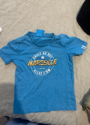 Teeshirt Marseille OM, marque: Marseille, état: Très bon état, taille: 8 ans / 128 cm, 3,00 €, 3,85 € Protection acheteurs incluse