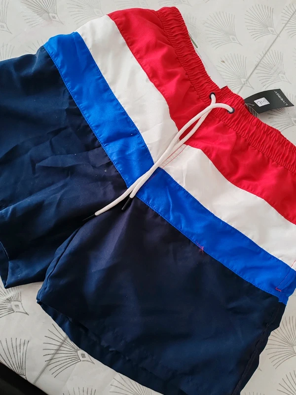 Lot 2 shorts de bain neufs taille M - photo numéro 5
