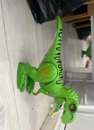 Dinosaure, marke: Inconnu, zustand: Gut, größe: 9-12 Monate / 74, 1,00 €, 1,75 € inklusive Vinted-Käuferschutz