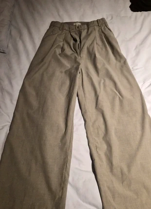 Calças wide leg cinzentas h&m, marque: H&M, état: Très bon état, taille: M / 38 / 10, 8,00 €, 9,10 € Protection acheteurs incluse