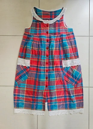 Robe chemise vintage a carreaux avec broderie /
Taille S, zustand: Sehr gut, größe: S / 36 / 8, 8,00 €, 9,10 € inklusive Vinted-Käuferschutz