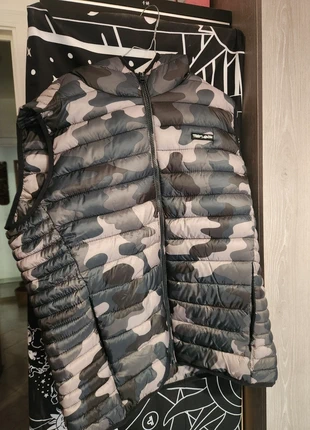 Veste sans manche, brand: Teddy Smith, condizioni: Nuovo con cartellino, taglia: XL, €20.00, €21.70 include la Protezione acquisti