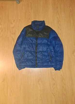Puffer Vintage Pull&Bear M, marca: Pull & Bear, estado: Novo sem etiquetas, tamanho: M, €22.90, €24.75 inclui Proteção do Comprador