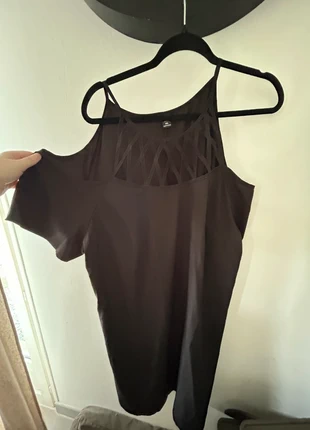 Tunique noir avec détails, marca: Shein, estado: Muito bom, tamanho: XXXL / 46 / 18, €2.00, €2.80 inclui Proteção do Comprador