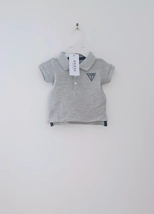 Polo Guess gris 0/3 mois, brand: GUESS, condition: New with tags, size: 1-3 months / 56 cm, €12.00, €13.30 includes Buyer Protection