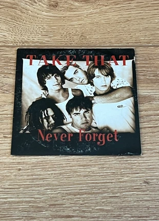 Never Forget van Take That - cd single, staat: Heel goed, € 2,00, € 2,80 inclusief Kopersbescherming