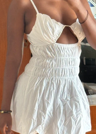 Vestito Corto Bianco, marca: PrettyLittleThing, estado: Novo com etiquetas, tamanho: S / 36 / 8, €15.00, €16.45 inclui Proteção do Comprador